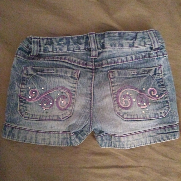 ⭐ buy 2 get 1 free⭐Cute as a button girls shorts - Picture 2 of 4